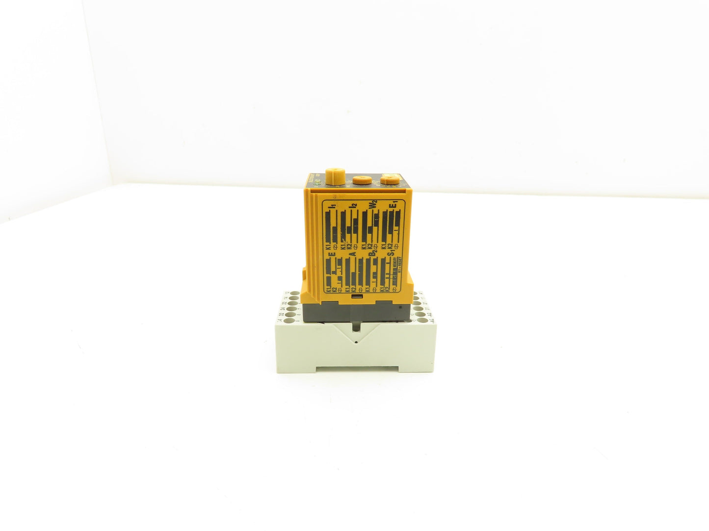 Selectron MFT U22P-US Multifunctional Time Delay Relay 12-240V