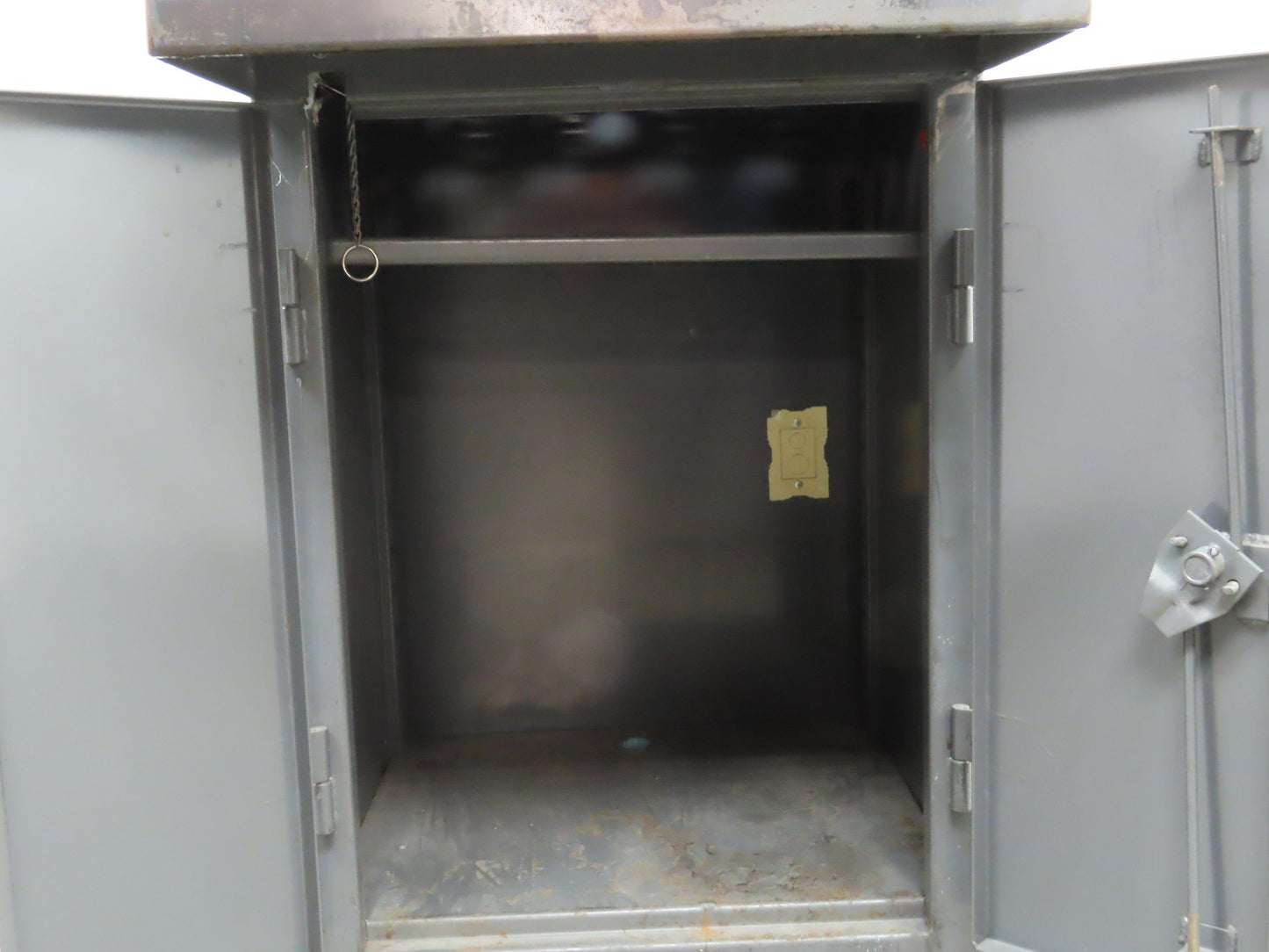 Stronghold 26-CC-242 Extreme Duty 12 GA Computer Cabinet 26" W 24" D 72" H