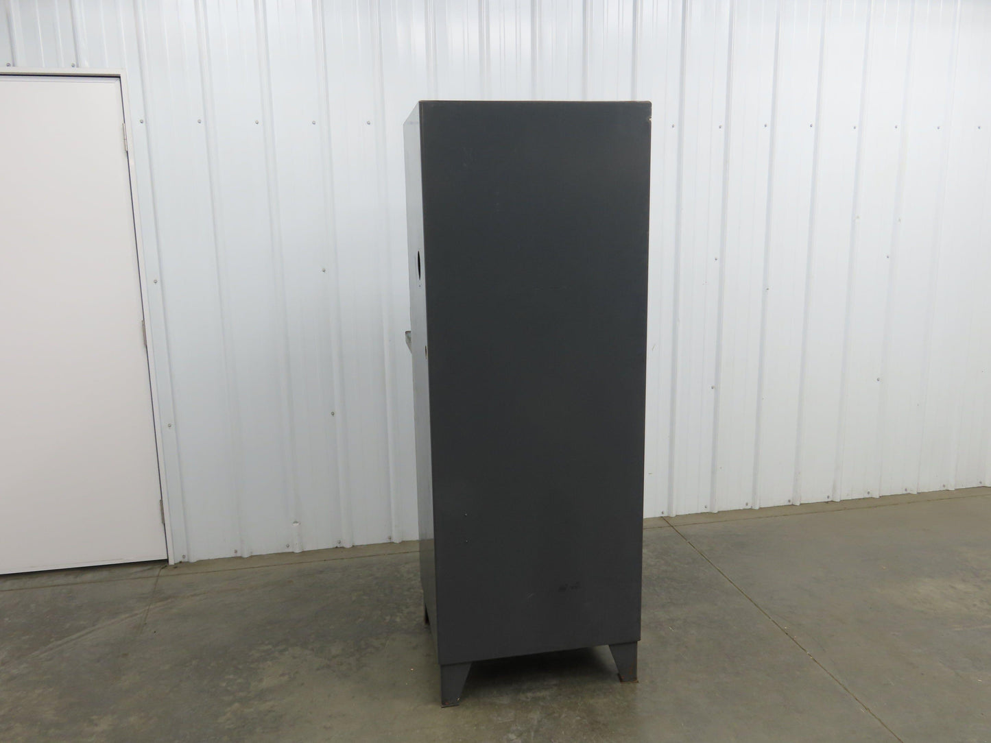 Stronghold 26-CC-242 Extreme Duty 12 GA Computer Cabinet 26" W 24" D 72" H