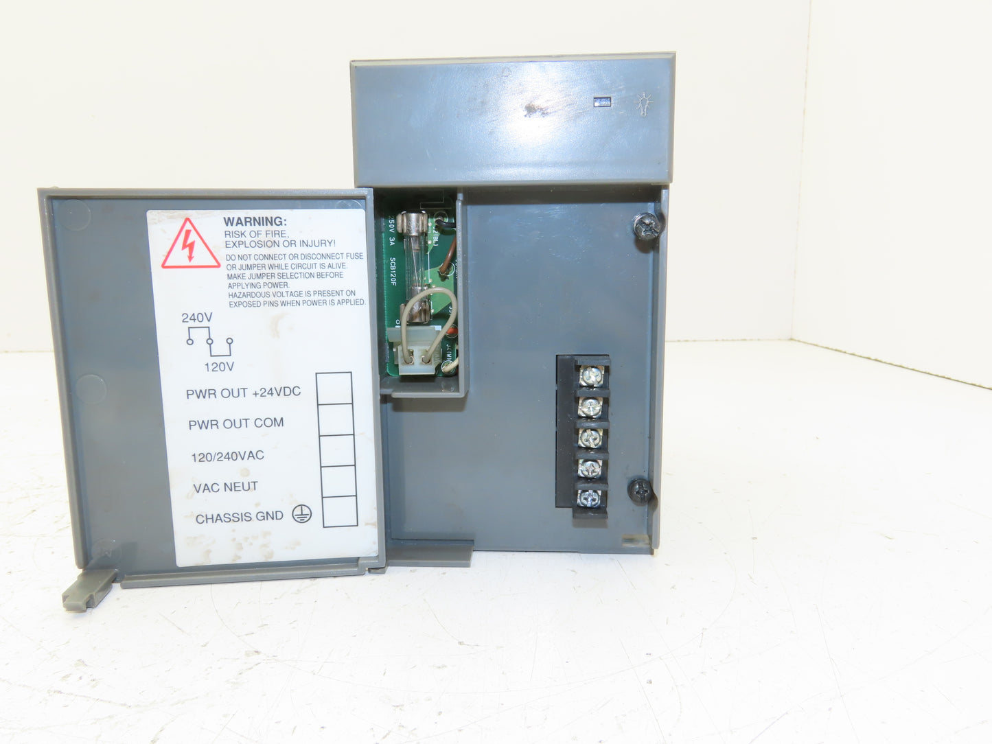 Allen Bradley 1746-P2 SLC 500 PLC Module Power Supply Series C Rev B