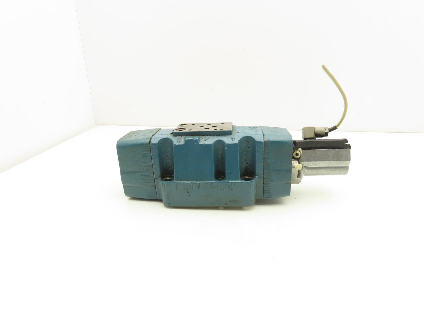 Bosch 4WRLE16W1-180SJ-3X/G24EK0/ Proportional Directional Valve 0811404315