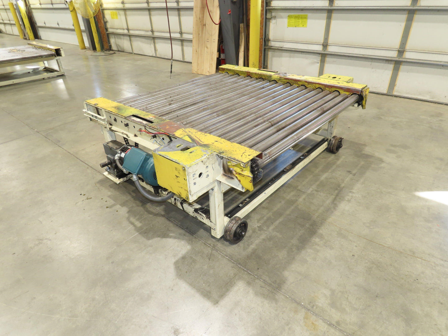 54" Pallet Conveyor 2.5" Roller 60"L 1Hp 460V Chain Drive 60 FPM