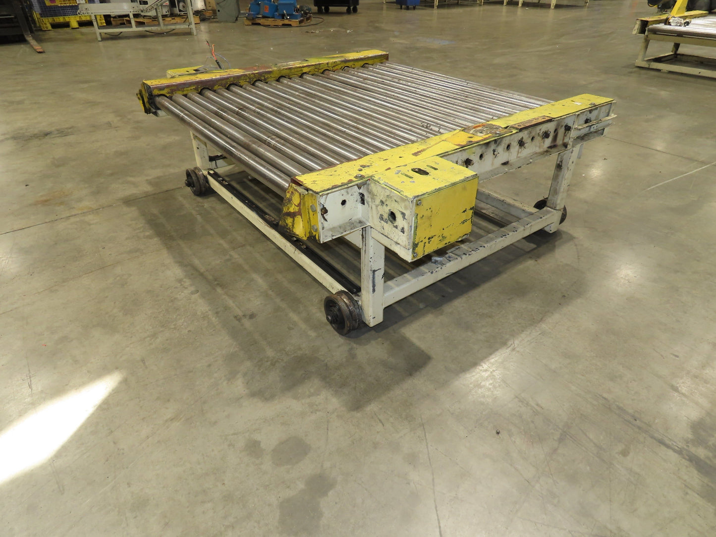 54" Pallet Conveyor 2.5" Roller 60"L 1Hp 460V Chain Drive 60 FPM