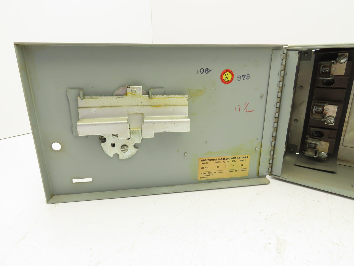 GE THP361 Fusible Panelboard Disconnect Switch Twin QMR 30A 600V 3 Pole