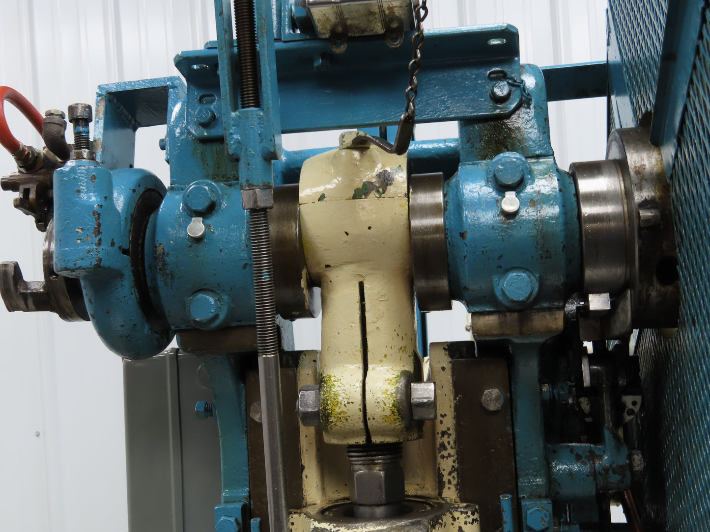 L&J No 2 Mechanical OBI Punch Press 18 Ton 2" Stroke 5-1/2" Throat 1.5Hp 3Ph