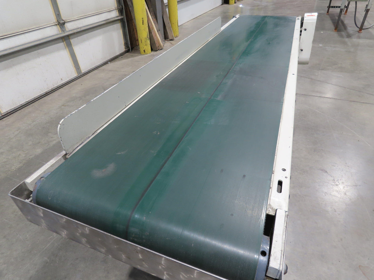 Buhrt 18"x 77" Slider Bed Conveyor 16" Flat Belt 460V RH Belt Drive 250 FPM