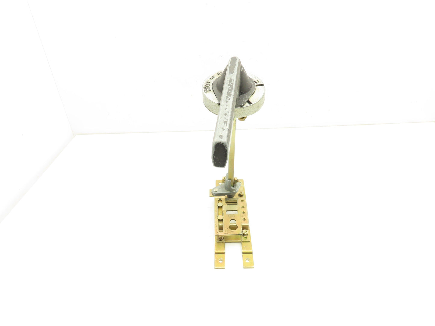 Square D 9421 LK-1 Circuit Breaker Operating Mechanism Rotary Handle 250A 3 Pole