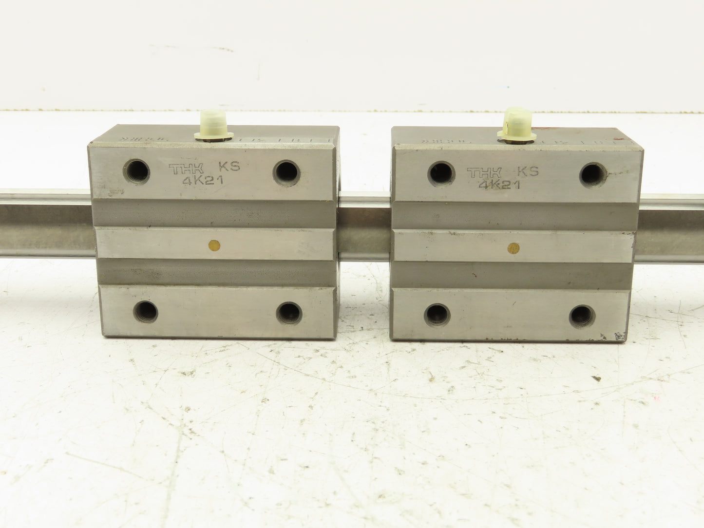 THK LBH30 Ball Spline Rigid Square Nut Bearings Non Rotating Shaft 27.5" Travel