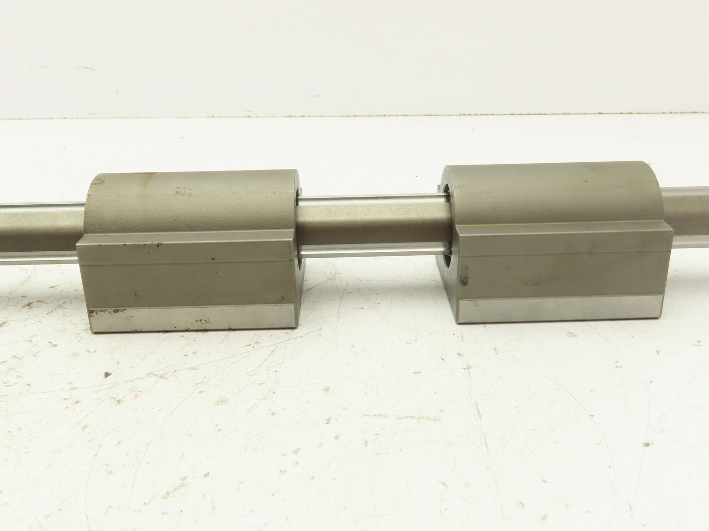 THK LBH30 Ball Spline Rigid Square Nut Bearings Non Rotating Shaft 27.5" Travel