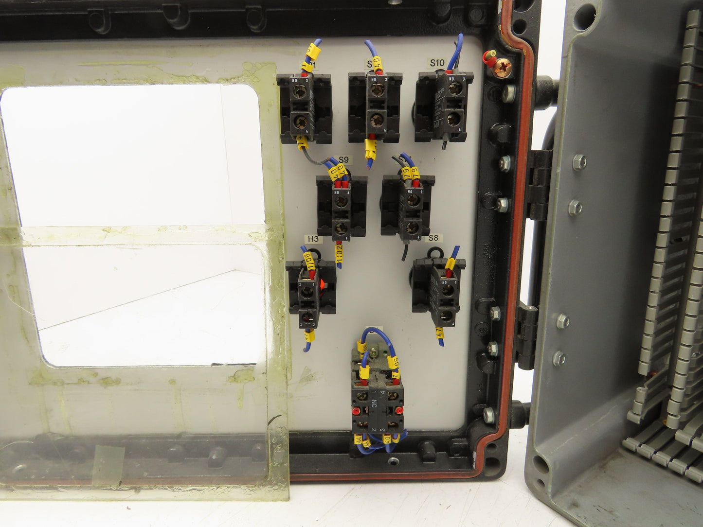 Electrical Enclosure Control Panel HMI 300x400x150mm 7.25x6.25" Cutout 22mm Hole