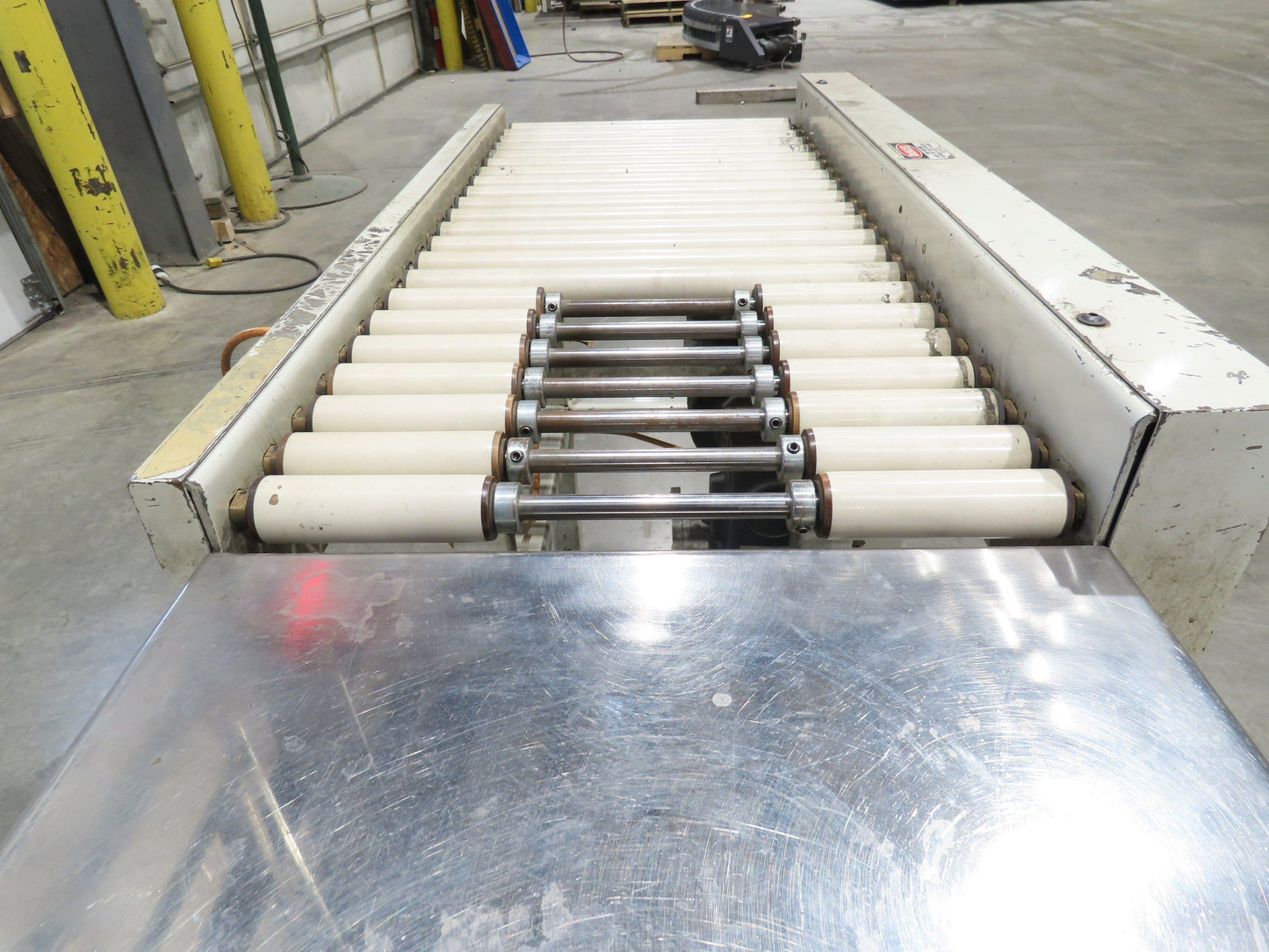 Buhrt 20"x 50"L Plastic Roller Conveyor 16"BF 80 FPM Chain Drive 460V
