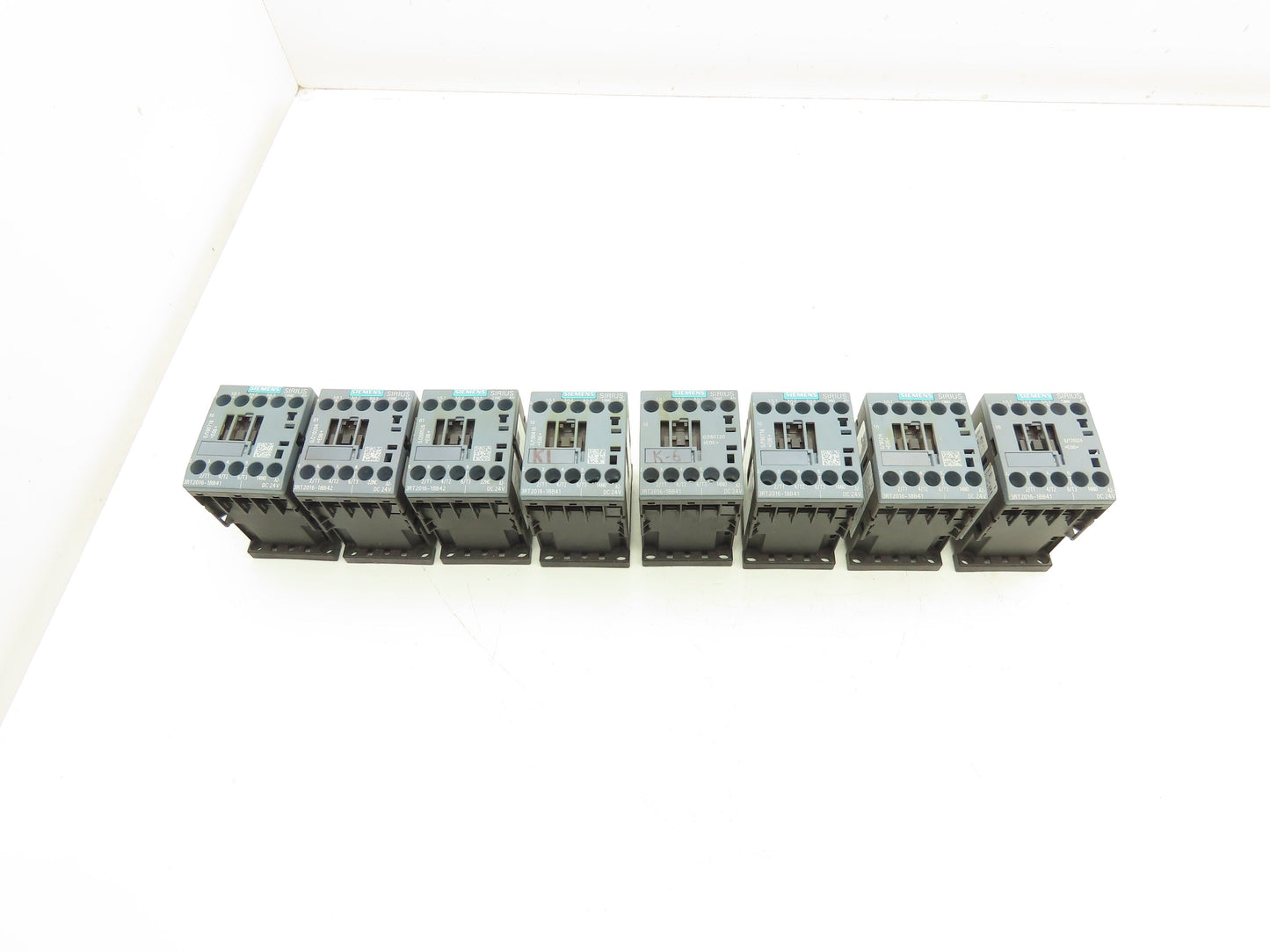Siemens 3RT20161BB41 Power Contactor 24V Coil 600VAC 20A 3PH Lot Of 8