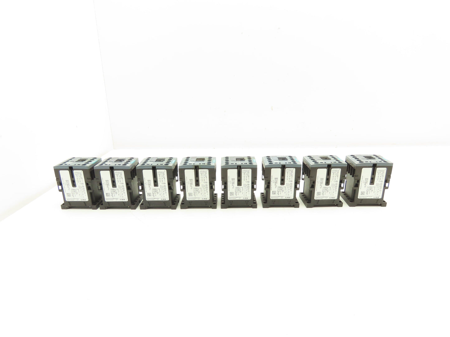 Siemens 3RT20161BB41 Power Contactor 24V Coil 600VAC 20A 3PH Lot Of 8
