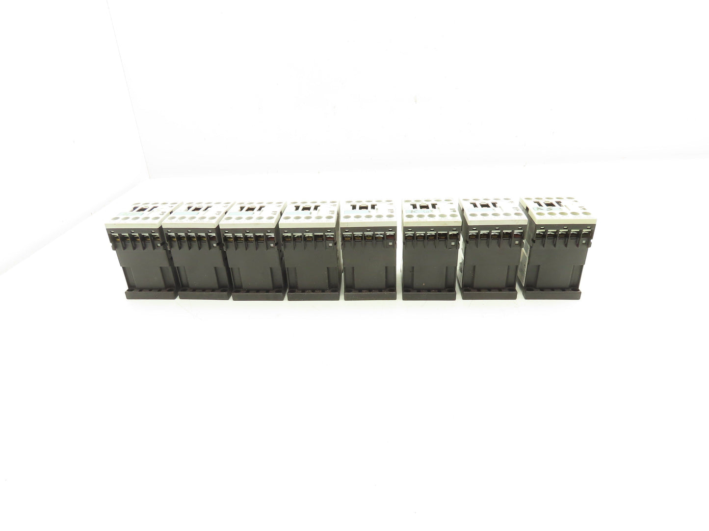 Siemens 3RT1016-1BB41 Contactor 24VDC Coil 9A 400VAC 4kW 3Pole Lot Of 8