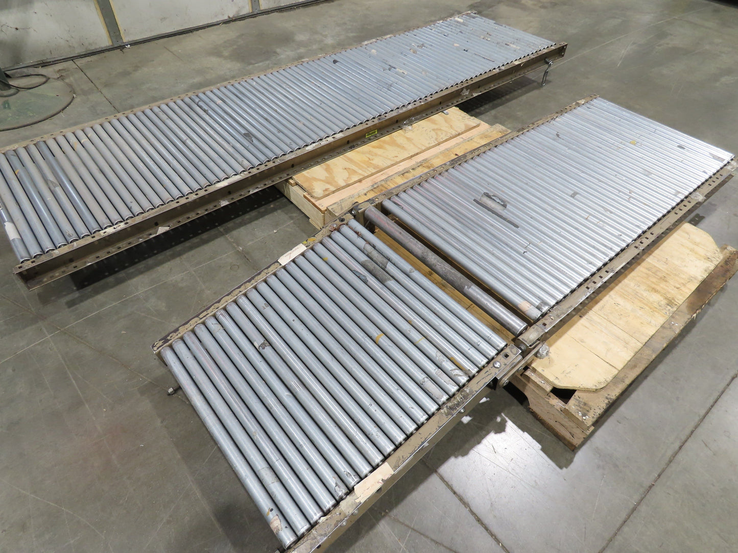 Mathews 30"x 17' 10" Gravity Roller Conveyor Walk-Thru Gate 1-3/8" Roller 27"BF