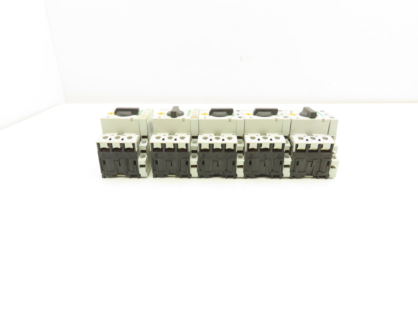 Moeller PKZMO63 PKZM0-6.3 Manual Motor Starter 6.3A 600VAC 3PH Lot Of 5