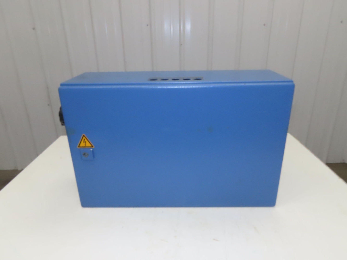 Rittal AE-1039500 Electrical Enclosure 380x600x200mm Wall Mount 14x24x8" NEMA 12