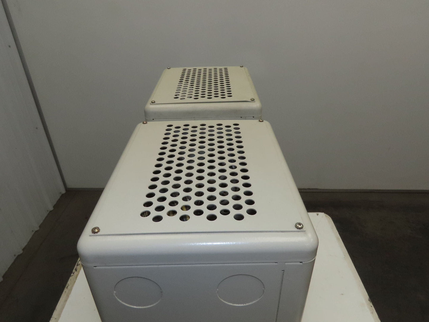 Sola 23-28-275-6 CVS Power Transformer 7500VA HV 240/480V LV 120/240V
