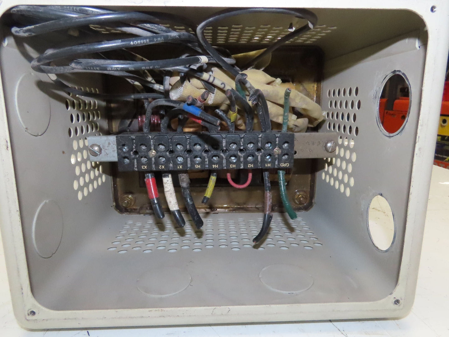 Sola 23-28-275-6 CVS Power Transformer 7500VA HV 240/480V LV 120/240V