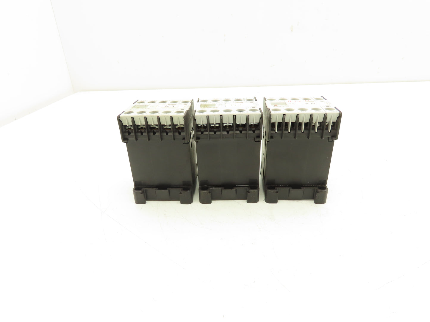 Siemens 3TF2810-0LB4 Contactor Sz 00 3-Pole 16A 1NO 600V 3PH 24VDC Coil Lot of 3