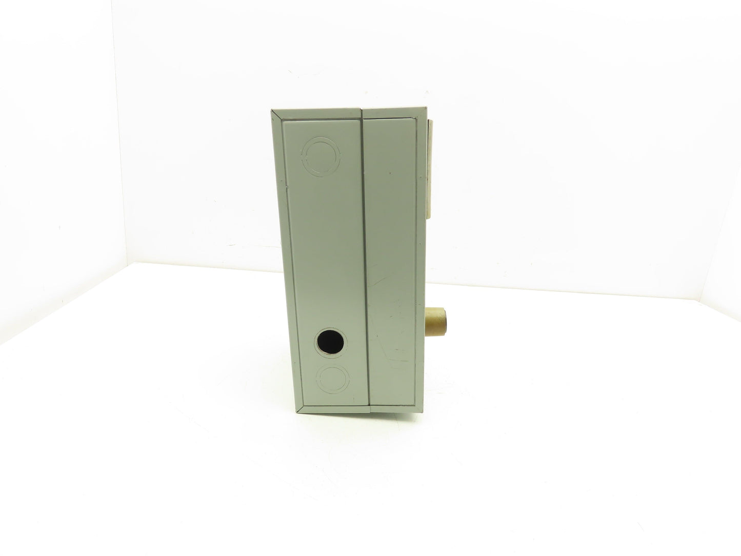 GE CR306A1 Magnetic Motor Starter 600V NEMA 00 Enclosure 3 Pole 9 Amp 120V Coil