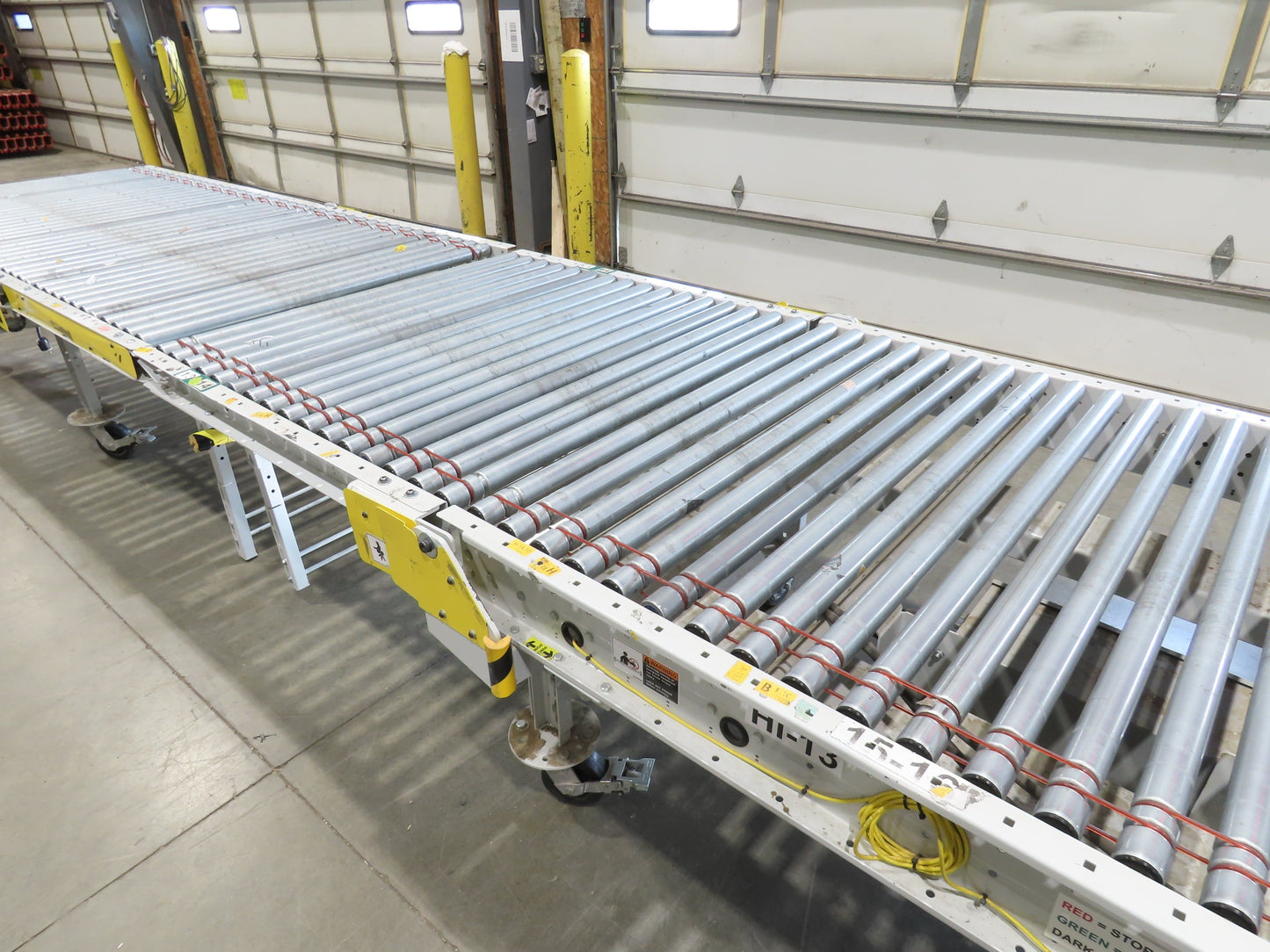 ConveyX 52"x 20' MDR Motorized Roller Conveyor 48"BF Manual Drive-Thru Gate 115V