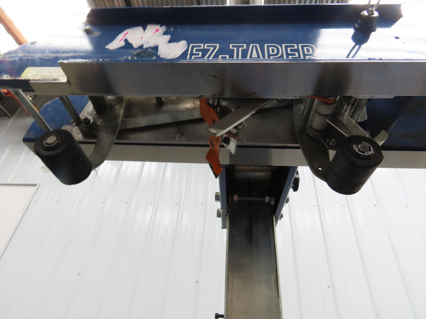 EZ Taper BB Carton Sealer Adjustable Case Sealing System 115V Top Bottom Taper