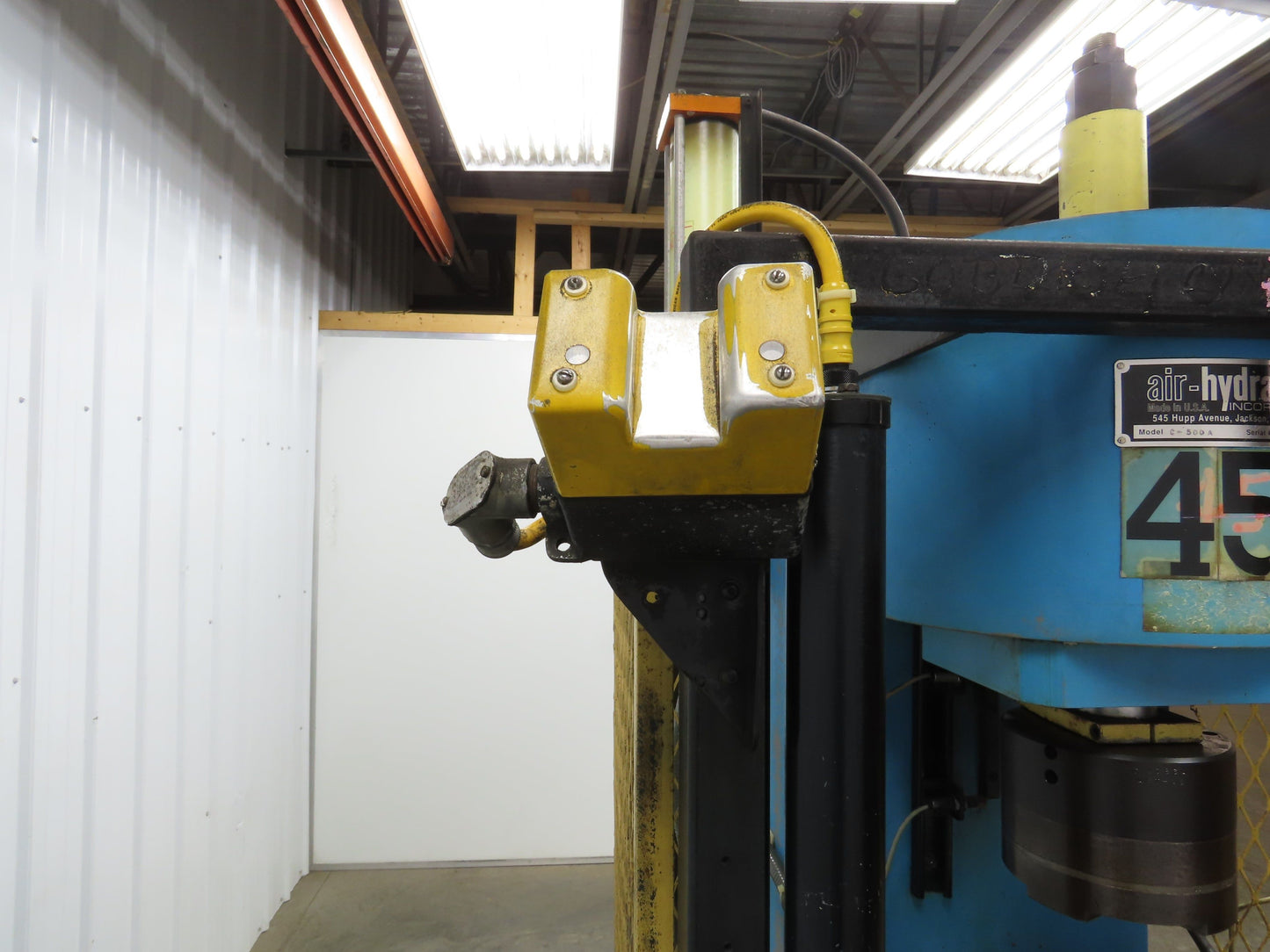 Air Hydraulics C-500A Hydraulic Punch Press 15 Ton 6" Stroke 8.25" D Pneumatic