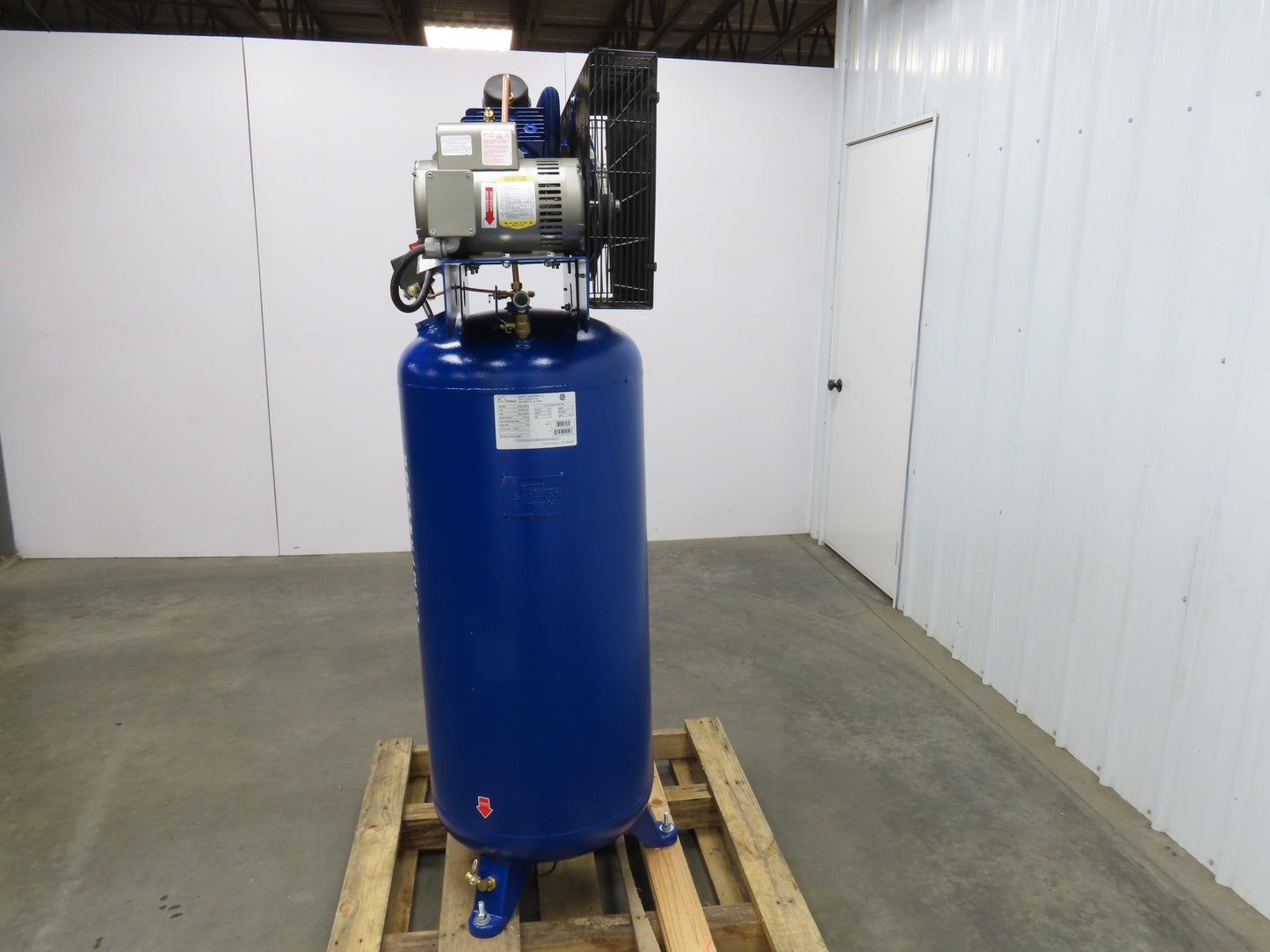 Quincy 2V41C60VC QT-54 Pro Air Compressor 5HP 60 Gal 15.2CFM Two-Stage 230V 1Ph