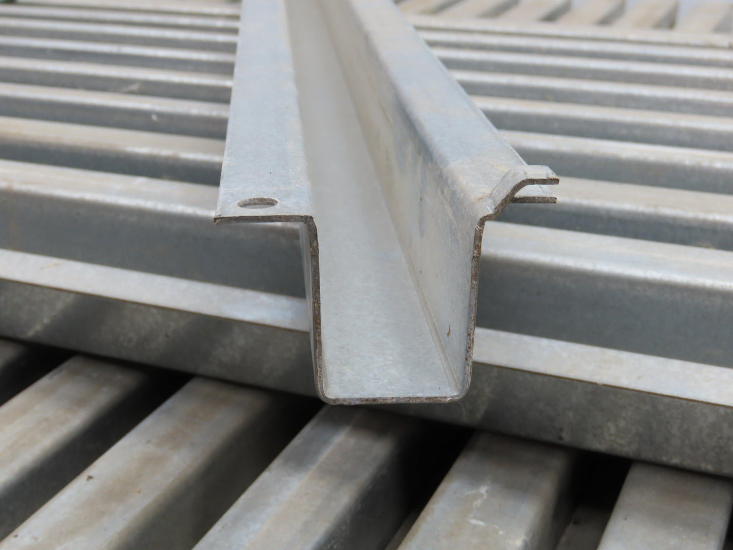 42" Pallet Racking Pallet Support Bar Roll-in Style 1-1/4"x 38-5/8" Lot of 300