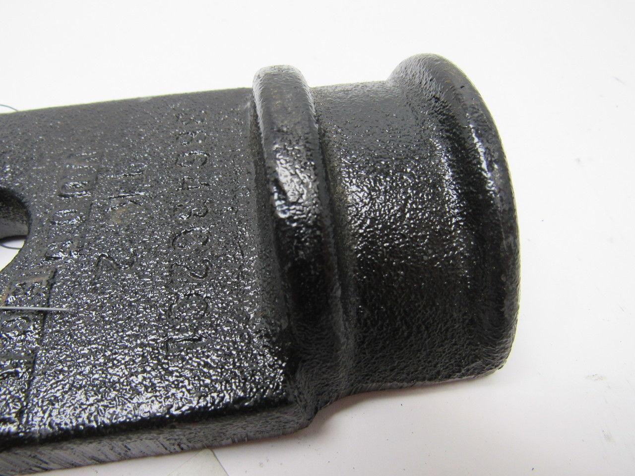 International Truck and Engine 3864362C1 U bolt seat