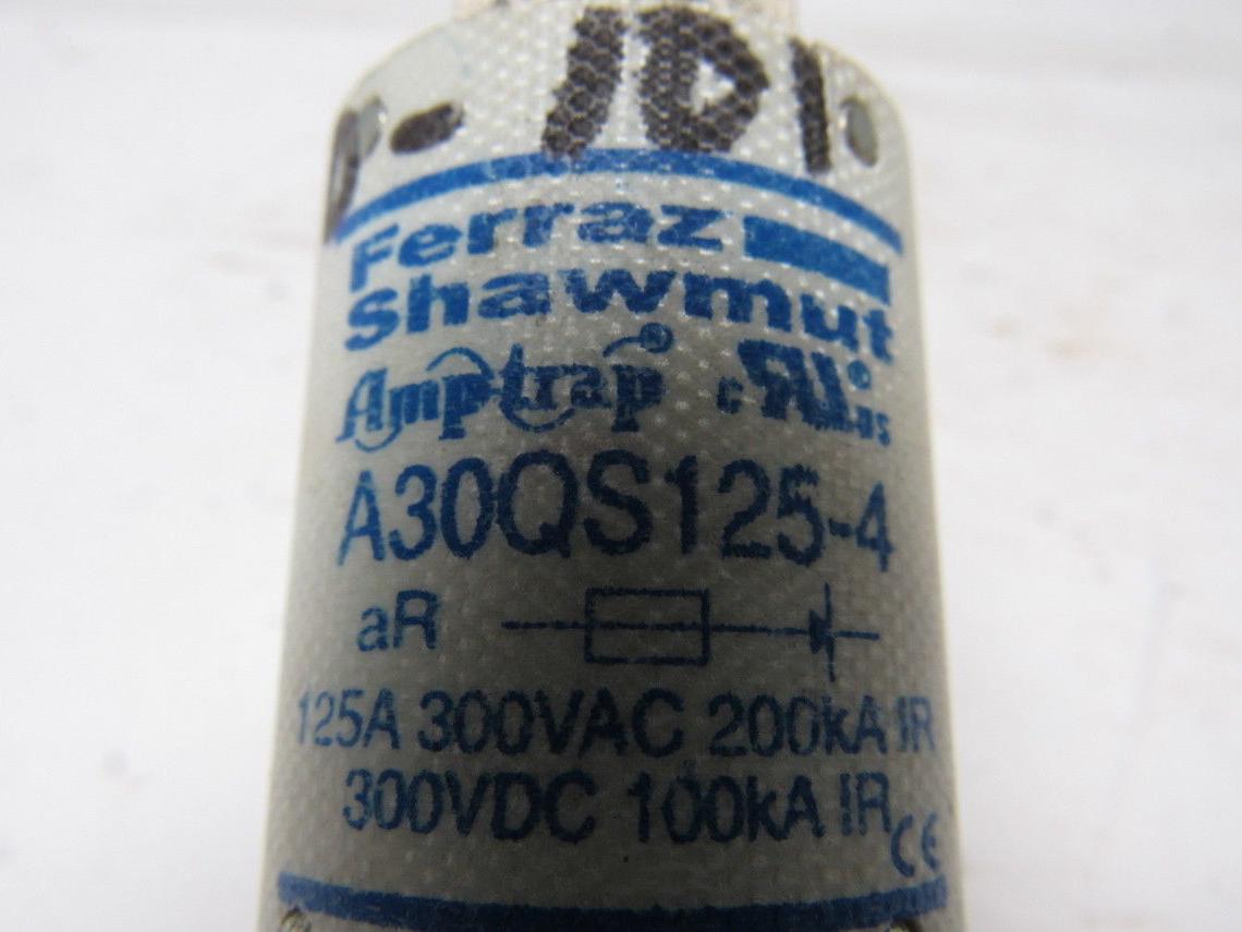 Ferraz Shawmut A30QS125-4 Semiconductor Protection fuse 125A 300V Bolt in Blades