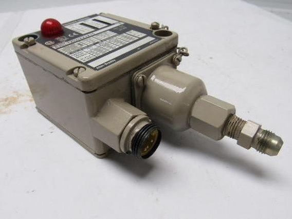 A-B Allen Bradley 836T-T252JX23X15 Style T Pressure Control