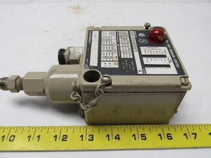 A-B Allen Bradley 836T-T253JX23X15 Style T Pressure Control Ser.A