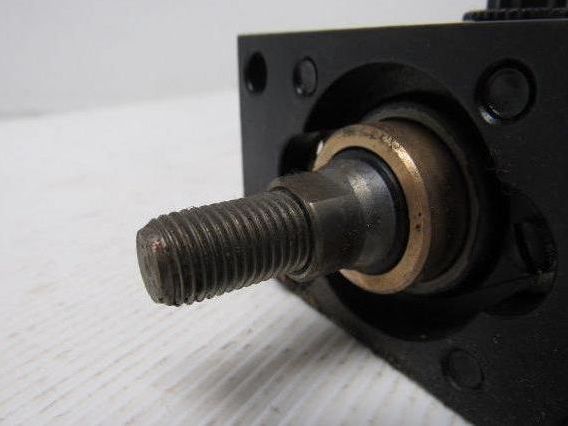Parker - MA 1.50 JMAU14 2.00 1-1/2" Bore 2" Stroke 3/8NPT 5/8"Rod Air Cylinder