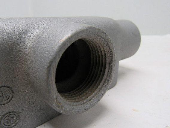 Appleton Unilet 1 T Form 35 Conduit Body Box Enclosure W/ Cover and Gasket