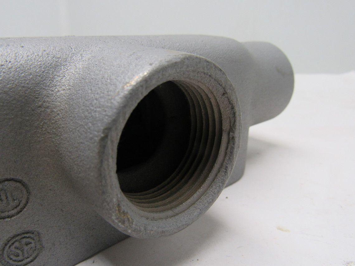 Appleton Unilet 1 T Form 35 Conduit Body Box Enclosure W/ Cover and Gasket