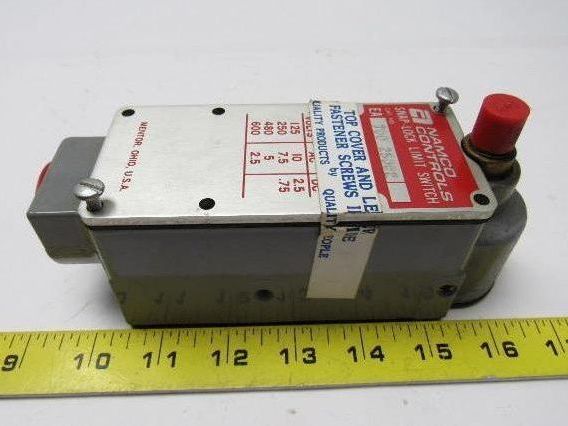 Namco EA700-25002 Double Pole Standard Limit Switch