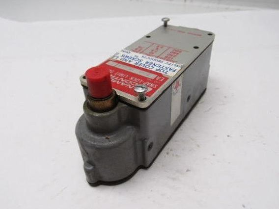Namco EA700-25002 Double Pole Standard Limit Switch