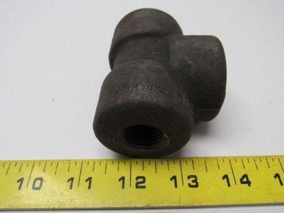 Penn 3/4" X 1/2" X 1/2" Forged Steel Threaded Pipe Reducing Tee