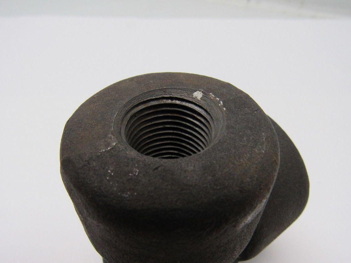 Penn 3/4" X 1/2" X 1/2" Forged Steel Threaded Pipe Reducing Tee