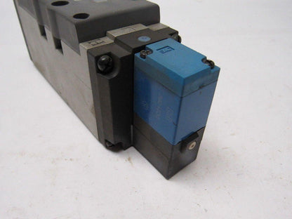 SMC VSS8-8-FHG-D-3EZ-V1 24VDC Pneumatic Air Solenoids Valve