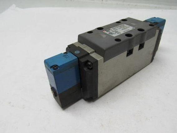 SMC VSS8-8-FHG-D-3EZ-V1 24VDC Pneumatic Air Solenoids Valve