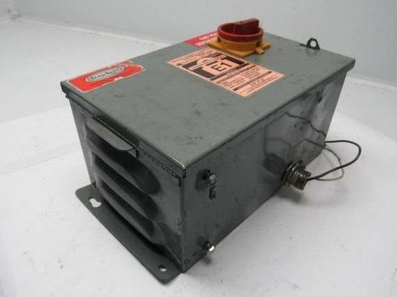 Daykin GPFS-13 Transformer Disconnect Enclosure 750VA 1Ph Pri 480V Sec 115V 6.5A