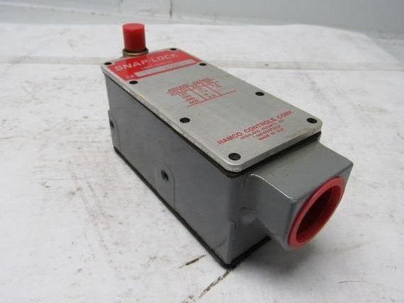 Namco EA700-25002 Double Pole Standard Limit Switch
