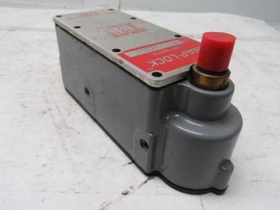 Namco EA700-25002 Double Pole Standard Limit Switch