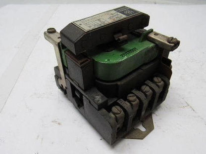 GE General Electric CR205C000AAD Starter Relay 116V Coil 600V Max 30A