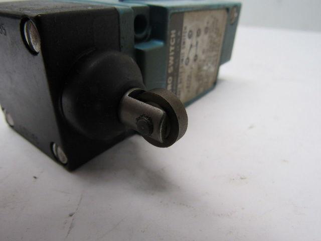Honeywell LSYFC1A Micro Switch Roller Button Limit Switch 10a