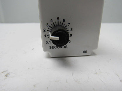 Macromatic Tr-50826-05  Series C Time Delay Flasher 12v AC/DC Range 0.1-10 Sec.