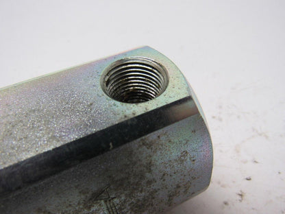Graco 5900 Series 3/8" Npt Swivel Union for 5900 Series Sprayers